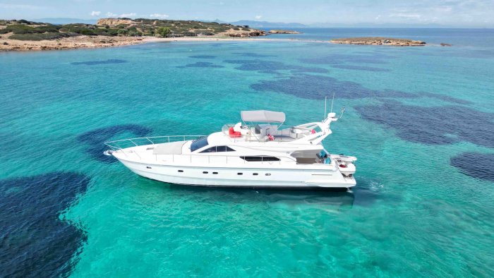 Ferretti 57