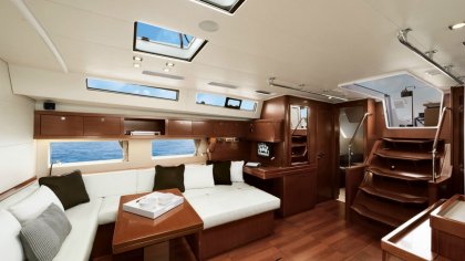 Skyfall_Beneteau_Oceanis_55_int2