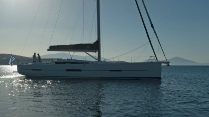 Skyfall_Yacht_Charter_dufour_56_ext5